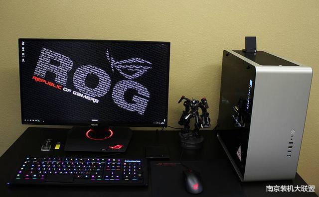 「gtx」电脑进不了系统，送来检查只是小问题，但主机配置却引起我的注意