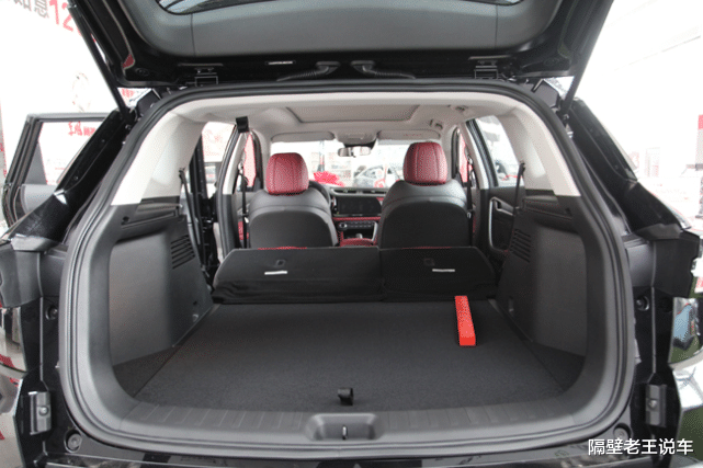 风神AX7|明日上市,又一实力派黑武士,换上新车标,1.6T爆170马力,叫板H6