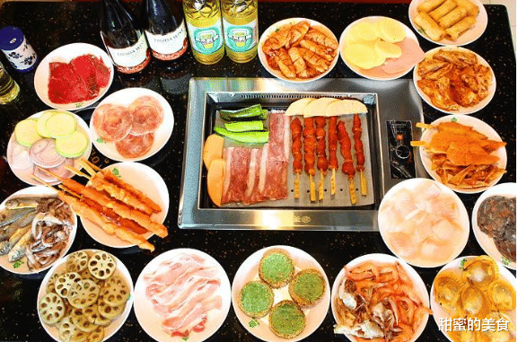 蛋糕▲吃烤肉时 ，服务员不停问“需要换纸吗”，很多人不懂其中的暗示