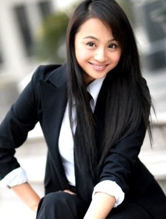 曹颖|她是“倪萍接班人”,出月子丈夫被“赶”出家门后,现状如何?