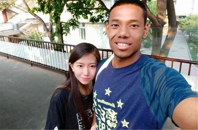 「朱力亚」16年前，被非洲男友传染艾滋病的女大学生朱力亚，如今还活着吗？