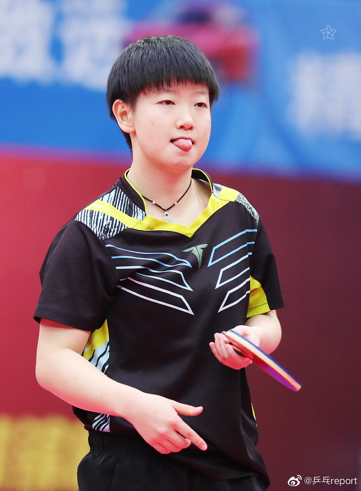 美国|孙颖莎无缘卫冕!陈梦直落四局完胜夺冠,刘国梁王楠边看边聊