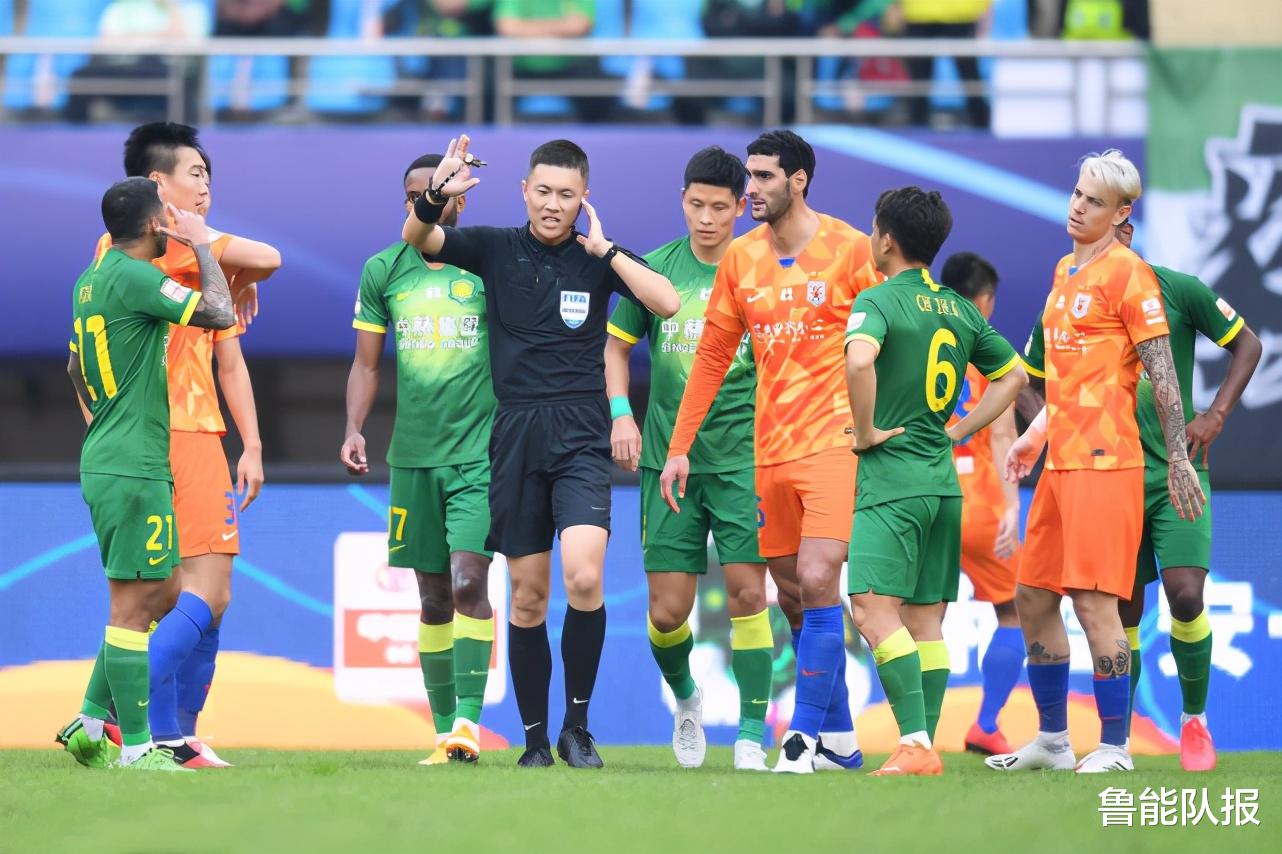 山东鲁能|真怒了！鲁能7将赛后集体发声直指裁判，跟队记者透露将申诉