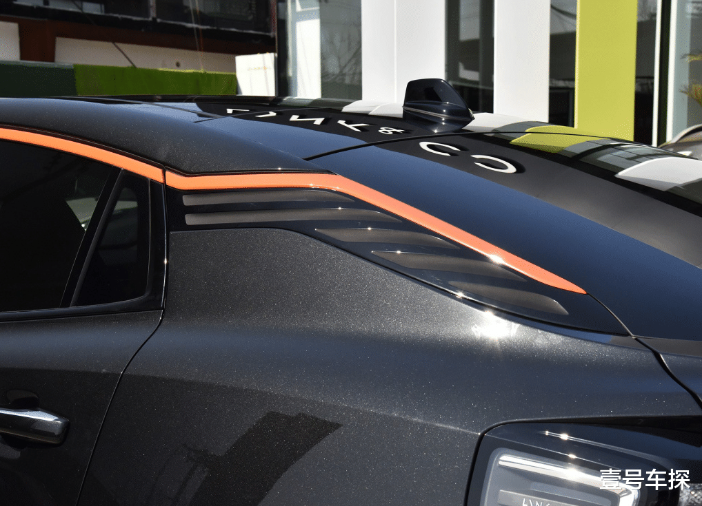 「SUV」永远不用怕开坏的豪华车,全球限量1005台,3大件全优,不到24万