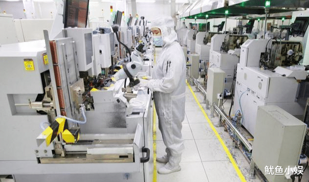 芯片|中企能否摆脱对美芯片设备依赖,长江存储揭真相
