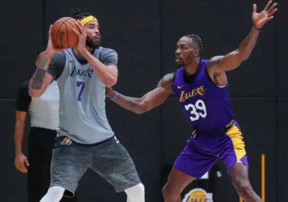 湖人队|4-1!湖人再次让1追4!詹眉划水还能赢,他们真的有三巨头