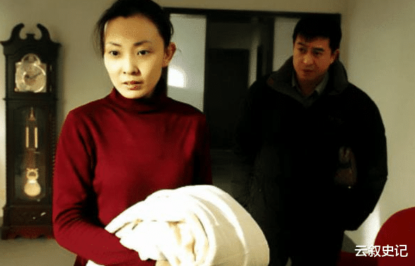 张嘉译：她是张嘉译的前妻，离婚后爱上孙红雷，今42岁美的像18岁少女