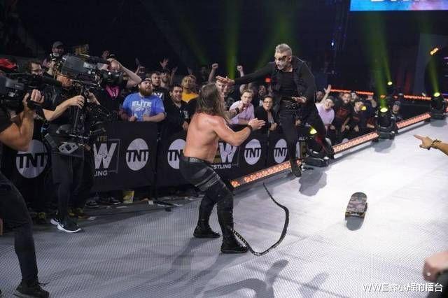 摔角▲WWE摔小辉新闻: 摔角界老将称，达比·阿林就是AEW的IT因素！