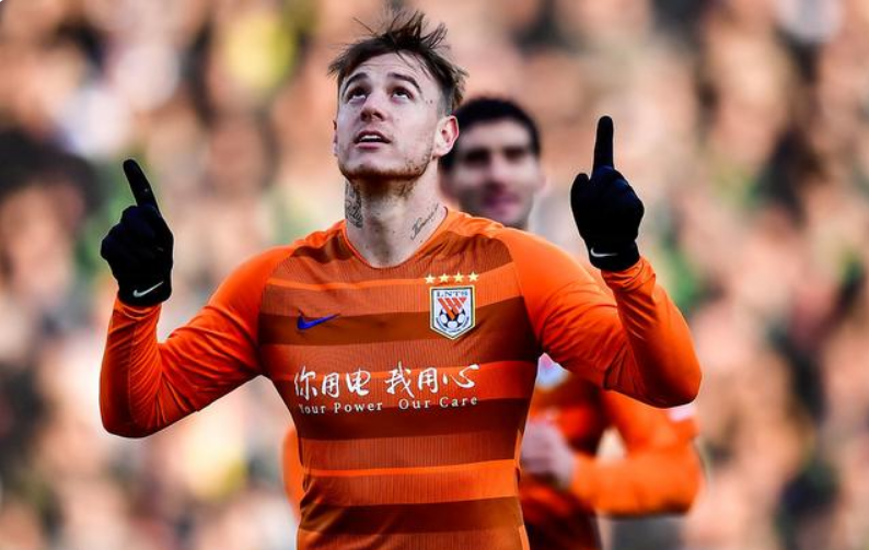 『中超』深夜10点！巴甲豪门给李霄鹏送来好消息，鲁能亮剑中超添强援