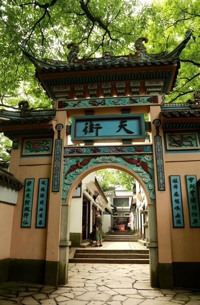 书法@中国最后一位状元，书法登峰造极，因不肯当汉奸，晚年以卖字为生