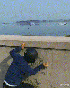 |为什么接吻要伸舌头？？难道真的是为了减肥吗...
