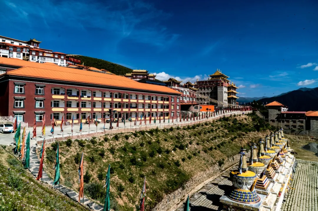 九寨沟：除了九寨沟，阿坝到底还藏了哪些绝世美景？