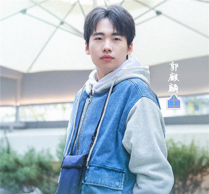 郭麒麟“炫富”，讲述10分钟买跑车经历，注意钟汉良萧敬腾的表情