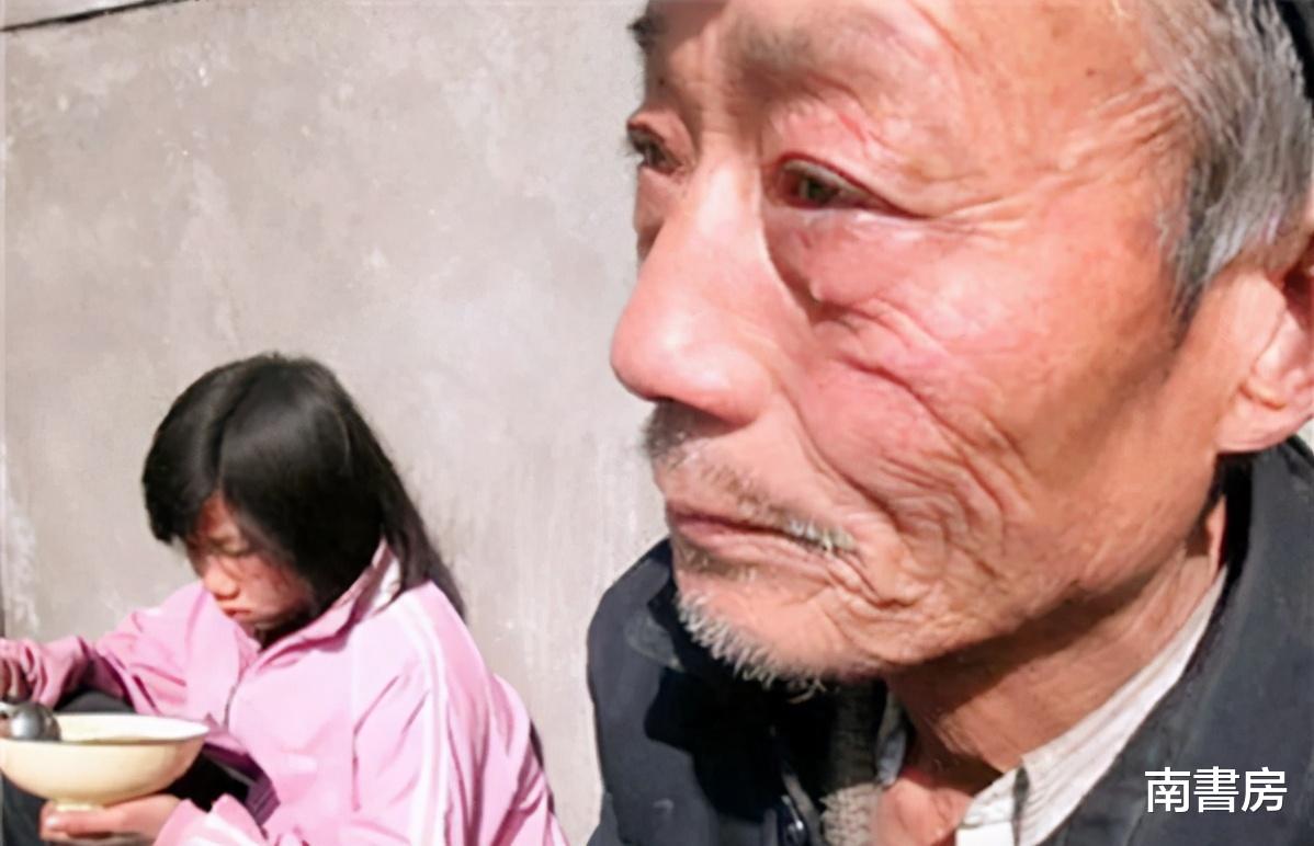 女孩|小女孩非常优秀高考却考了47分,爷爷请求复查试卷后,所有人沉默