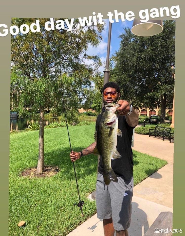 迪士尼乐园|复赛待在空荡荡的迪士尼，球员无聊都干嘛？乔治这辈子离不开钓鱼