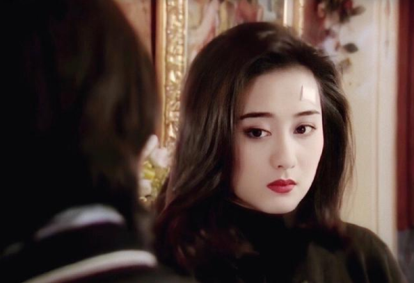 赵薇|她才是“小燕子”第一人选,却拒演跌为18线,意外成就赵薇!