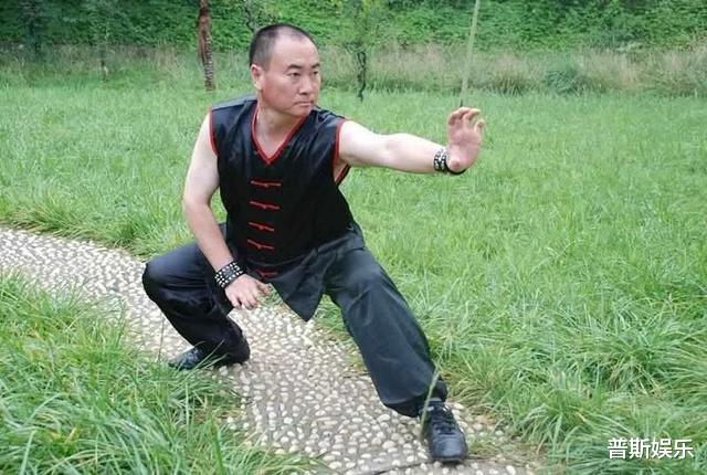 释小龙▲释小龙是他儿子,他身家亿万,却用儿子名义捞金实力坑子