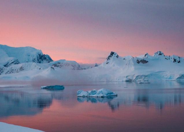 南极：南极惊现百年前的胶卷，修复成功后，画面轰动了全世界