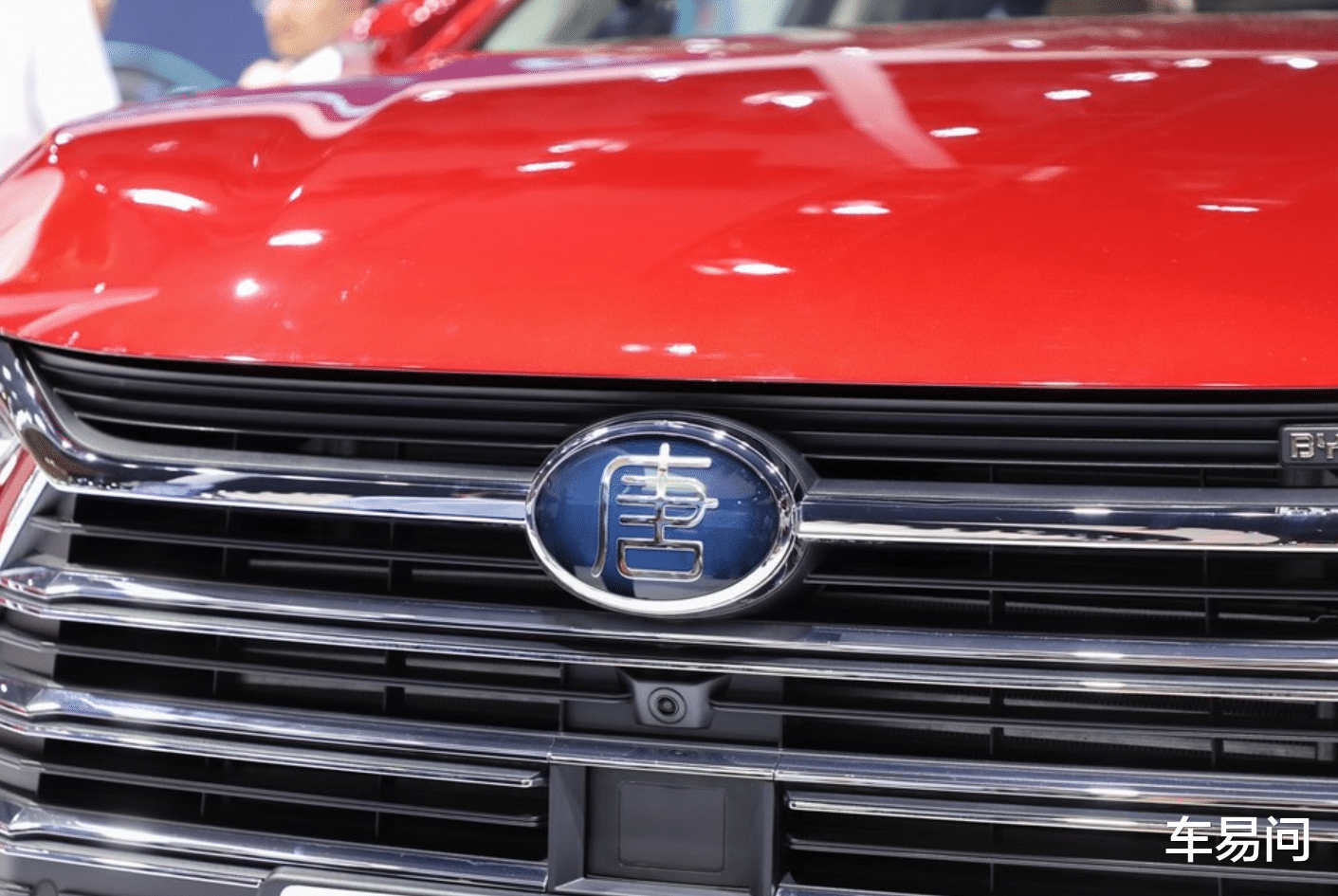 比亚迪唐dm■比亚迪唐DM中期改款即将上市，新增1.5Ti高功率版本，设计更立体