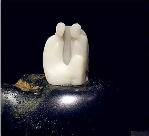 『』玉雕件大事件，23厘米都不到的一组玉雕竟拍出6400万！