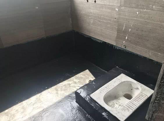 『』为啥卫生间蹲坑都要做个台阶？师傅不小心说漏嘴，后悔没有早知道
