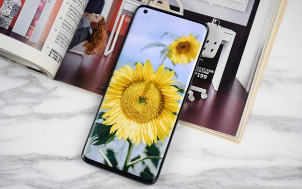 华为|超越华为和OPPO，最流畅的国产手机易主，鲁大师跑分超84万