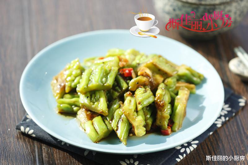 「苦瓜」夏天,这菜要多吃,清热解暑,才2元钱1斤,每周吃3次还降脂减肥