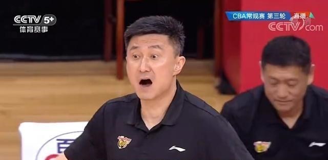 孙铭徽|31+10对飚胡明轩，孙铭徽最后心态失衡！裁判：把手放下来！