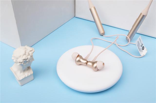 电子商务|外观时尚、Hifi音质，1MORE时尚蓝牙耳机 Pro体验
