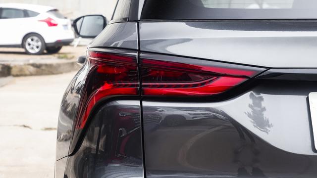 SUV|国产“良心”SUV,车长4米7,起步178匹马力,月销2W多