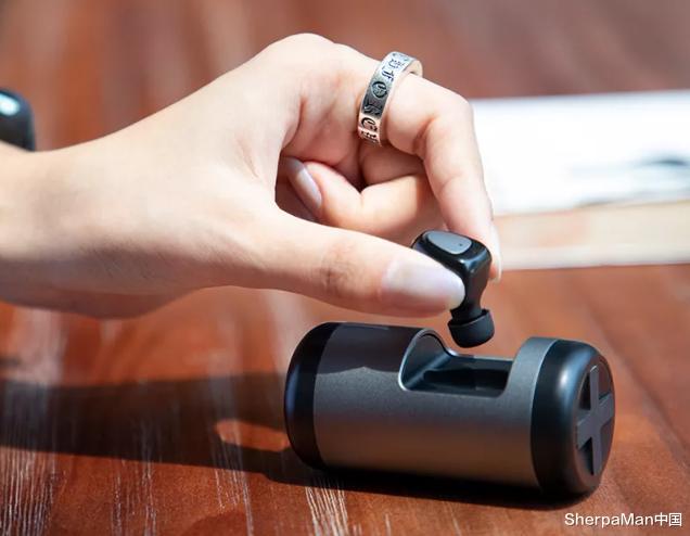 蓝牙耳机|国人自己的“小钢炮”,耳机音箱1秒切换,网友:AirPods都不香了