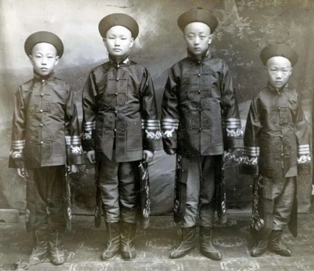 『左宗棠』晚清大臣左宗棠真实样子,目光如炬,为官一生却极为清廉