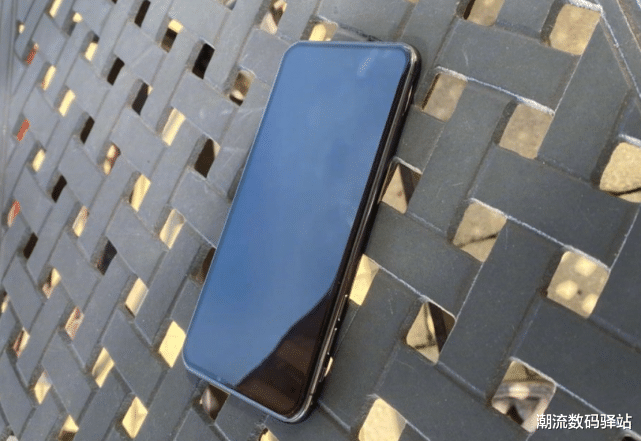 iphone12@iPhone12Pro将定9月强势发布，高刷屏+激光镜头，价格创新高！