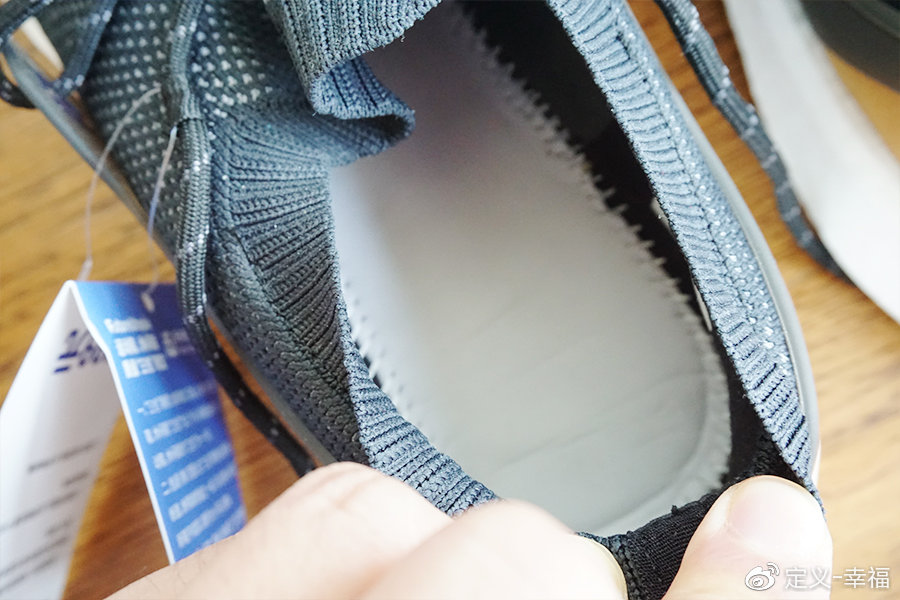 运动鞋@对标阿迪达斯UltraBOOST-FutureUtopia 爆米花运动鞋评测