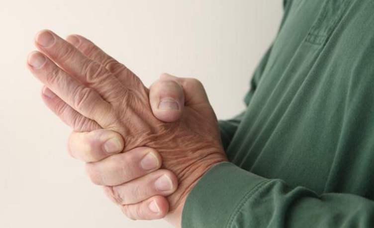 高血压|七旬老人，脑溢血离世，医生怒斥儿女：这种食物怎能天天吃！