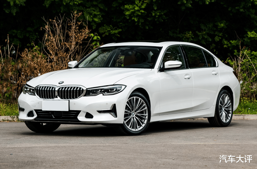 「丰田凯美瑞」5月中型轿车销量前十五排名;丰田凯美瑞夺冠,大众帕萨特仅排名第十二