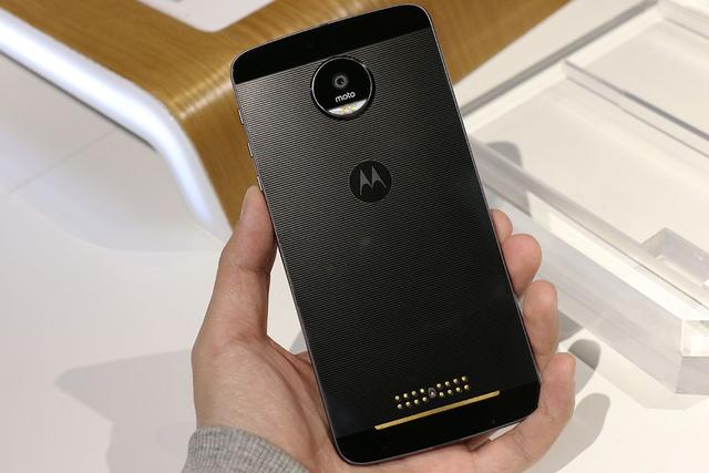 摩托罗拉@红极一时的摩托罗拉,为什么会落下神坛,并且成为三线品牌?