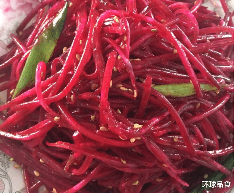 凉拌|它是天然的“补血库”，隔三差五吃一次，气血双补，脸色越来越红润