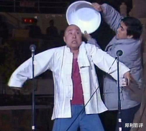 「春晚」陈冲一句“你们中国人”，毁了85年春晚，导演道歉直言不想活了