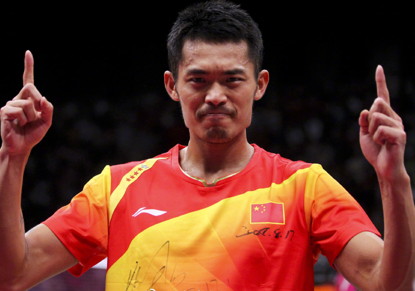 『主持人』林丹退役引发200万人关注！退役真因：奥运延期+积分不足