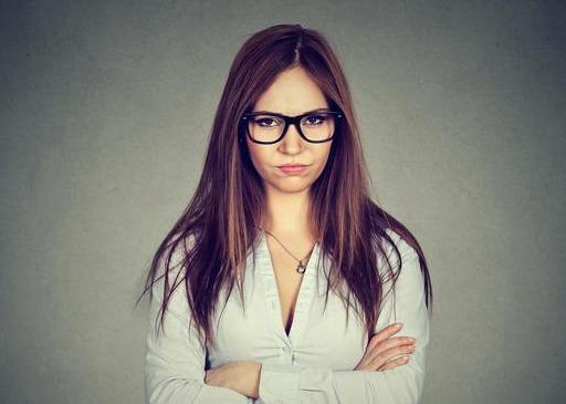 [肝脏]44岁女子，查出肝癌，不只喝酒伤肝，4件事做太多，肝也受不了