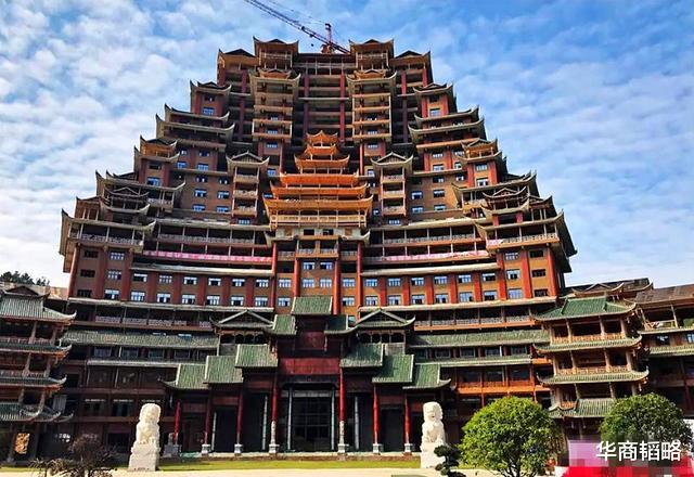 华商韬略|中国最敢花钱县太爷!在贫困县独山烧光400亿,村民人均负债11万