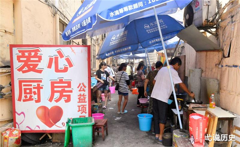 弋说历史|一母亲借了个锅，让这对夫妻“亏本”17年，却意外收获无数人眼泪