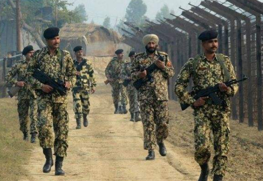 俄罗斯|原来美俄是一丘之貉？俄罗斯表面向印度推销武器，背地里却干这事