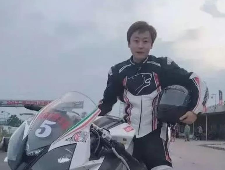 【魔幻手机】《魔幻手机》现状：各大主演沦为路人，只有她活跃在一线！