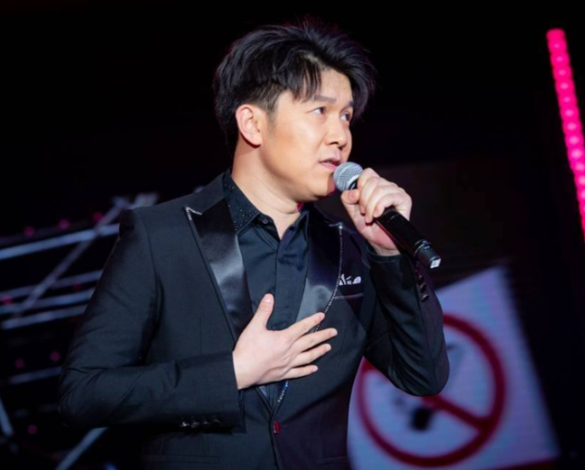 『凉凉』他是最倒霉音乐创作人，自己写的歌别人一唱就火，而他唱却凉凉！