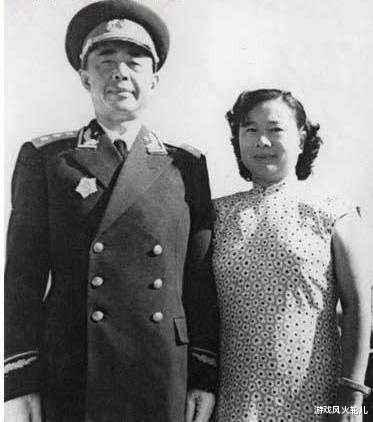 陈明仁|毛泽东说：“我看林彪打仗不如你！”为什么国民党中将成开国上将