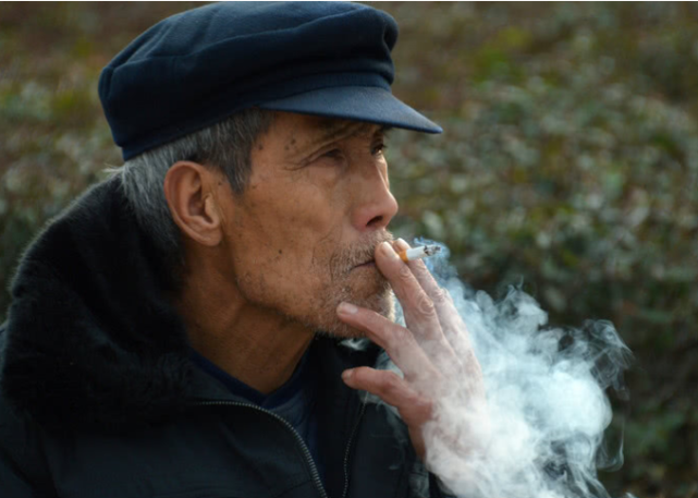 【医生】吸烟有害健康,为什么很多人经常抽烟却寿命更长?医生说了大实话