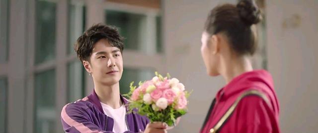 二次初恋|一博《二次初恋》主题曲故事，再次回看是柠檬树下你和我