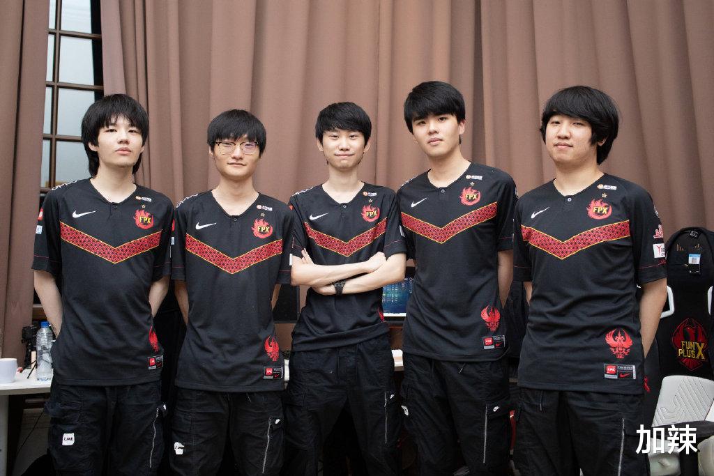 #lpl#LPL的港诡战队正式成立，佳慧担任主教练，这套阵容的实力有点强